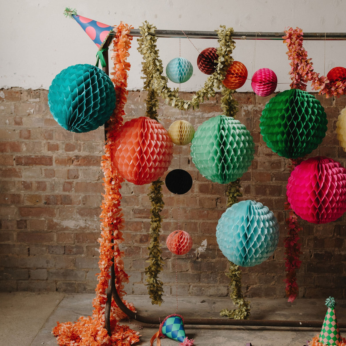 Green Honeycomb Ball Tissue Paper Decoration – 35cm