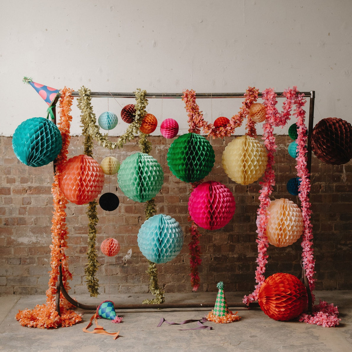 Green Honeycomb Ball Tissue Paper Decoration – 35cm