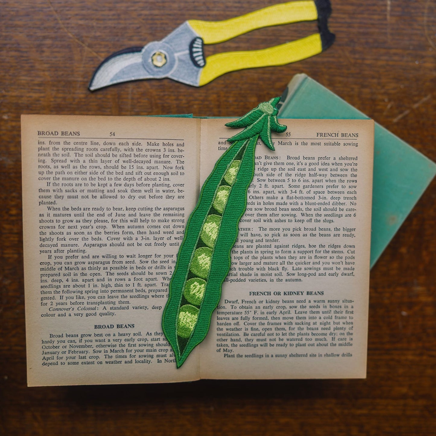 Secateurs Embroidered Fabric Bookmark